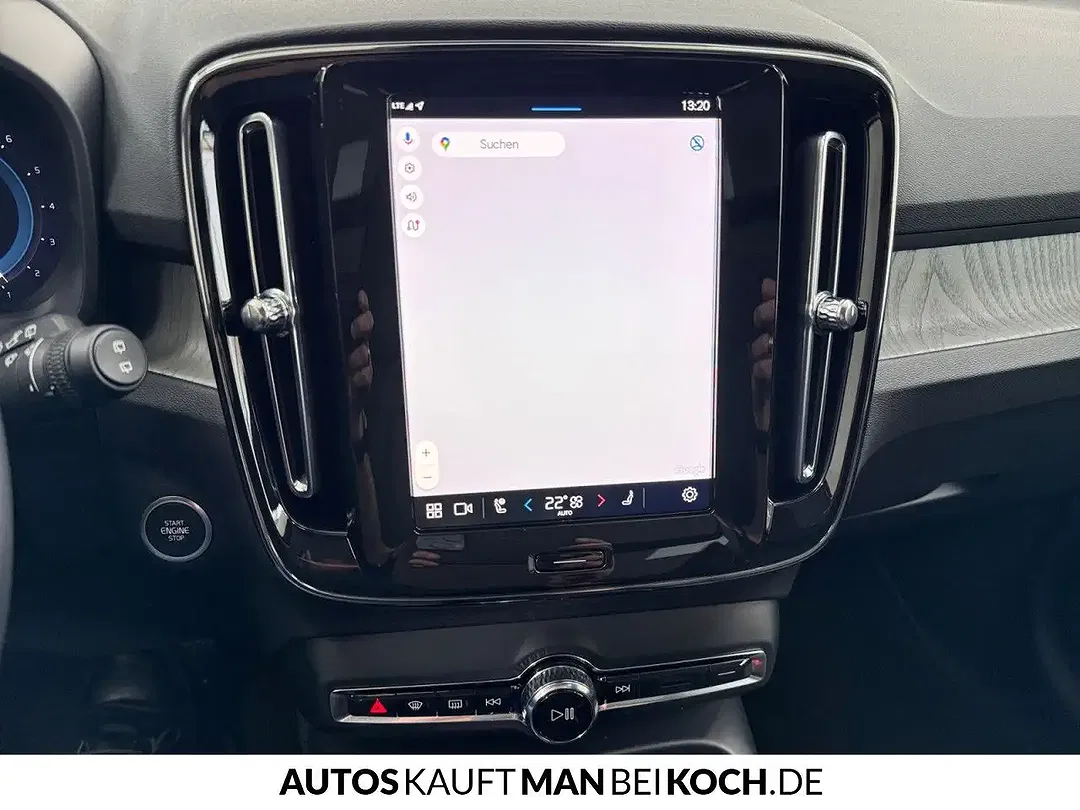 Volvo XC40 B3 Ultra Dark - Thumbnail 11