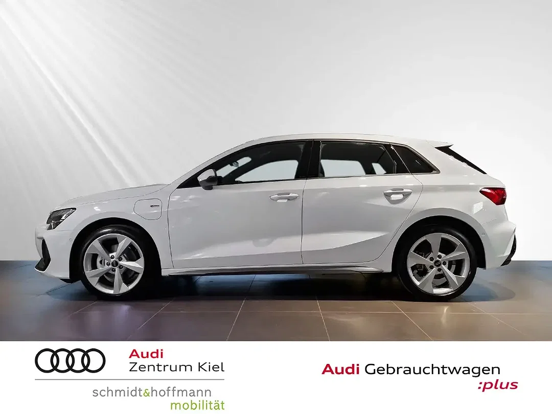 Audi A3 TFSI e S tronic Sportback S line - Afbeelding 1