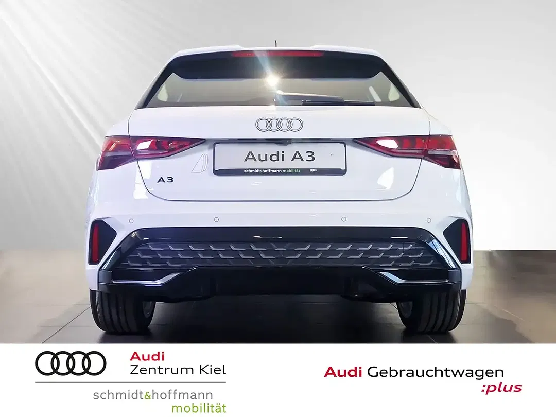 Audi A3 TFSI e S tronic Sportback S line - Thumbnail 4