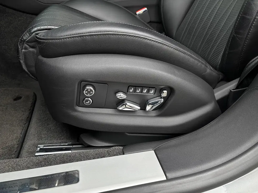 Bentley Flying Spur 6.0 W12 - Thumbnail 11