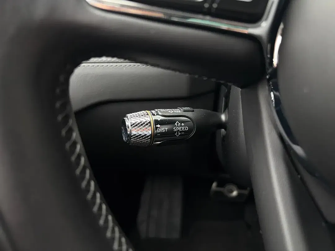 Bentley Flying Spur 6.0 W12 - Thumbnail 17