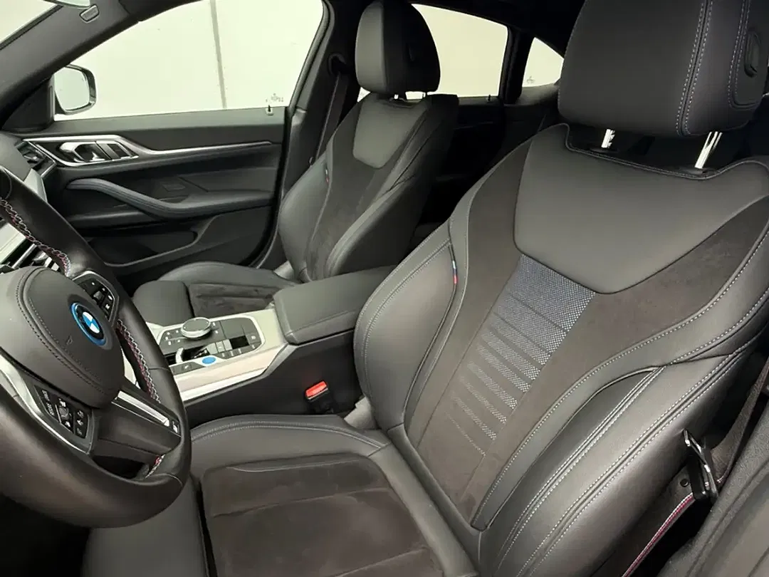 BMW i4 Gran Coupe M Sport - Thumbnail 11