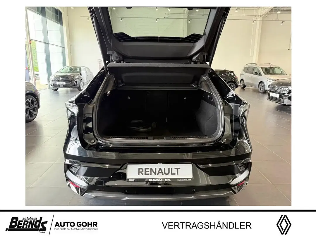 Renault Rafale E-Tech PHEV 4x4 - Thumbnail 5