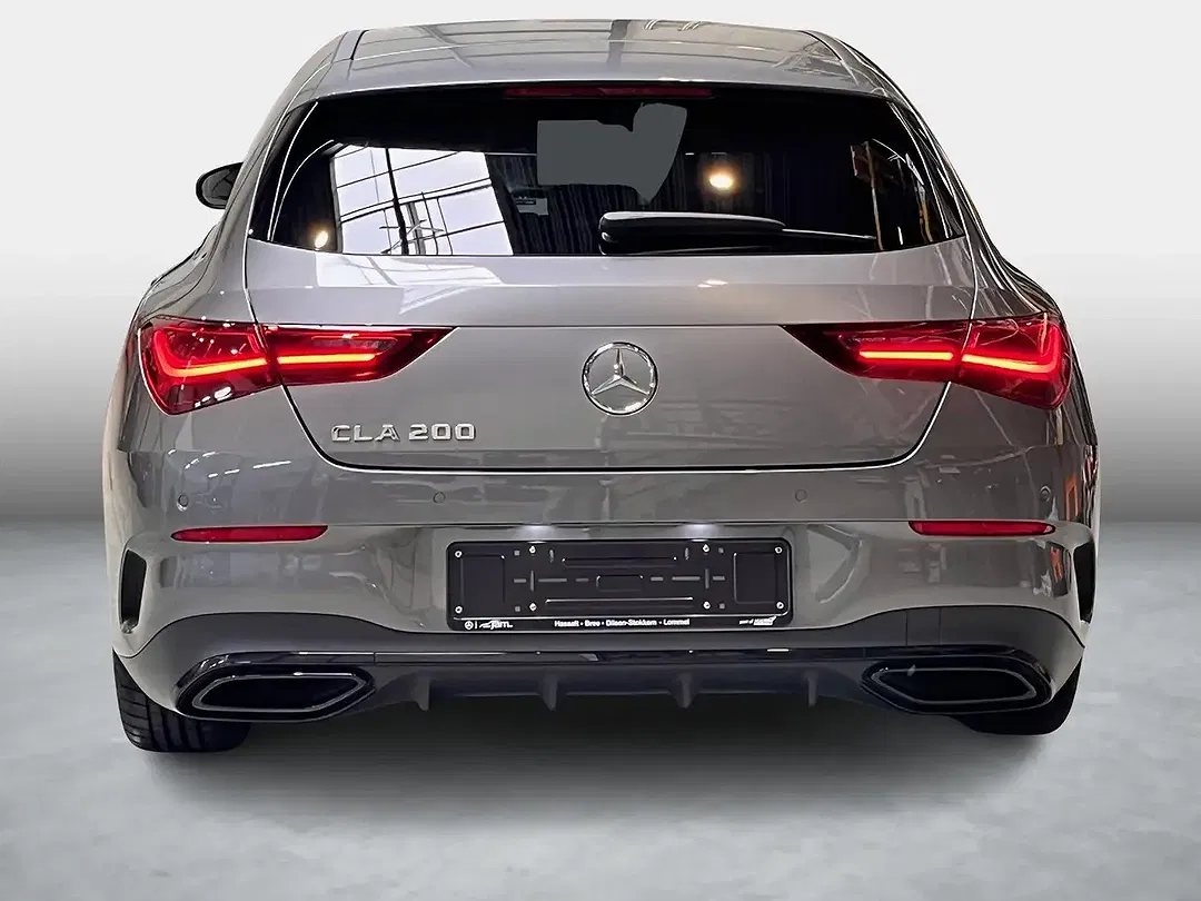 Mercedes-Benz CLA 200 AMG Line - Thumbnail 3