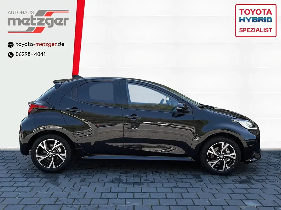 Toyota Yaris Hybrid Teamplayer - foto 2
