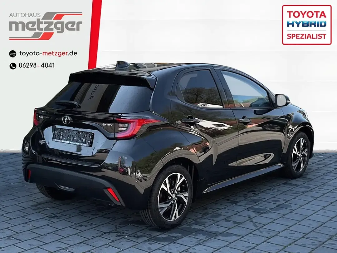 Toyota Yaris Hybrid Teamplayer - Thumbnail 3