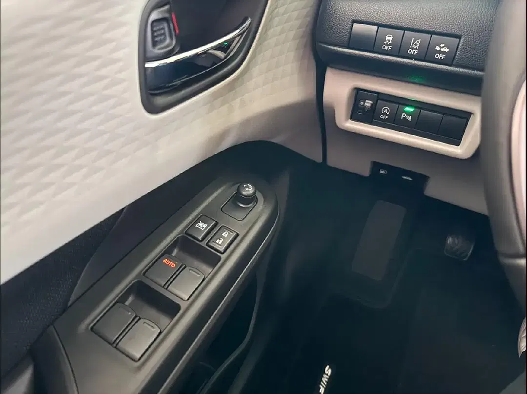 Suzuki Swift Hybrid 1.2 Dualjet Comfort - Thumbnail 11