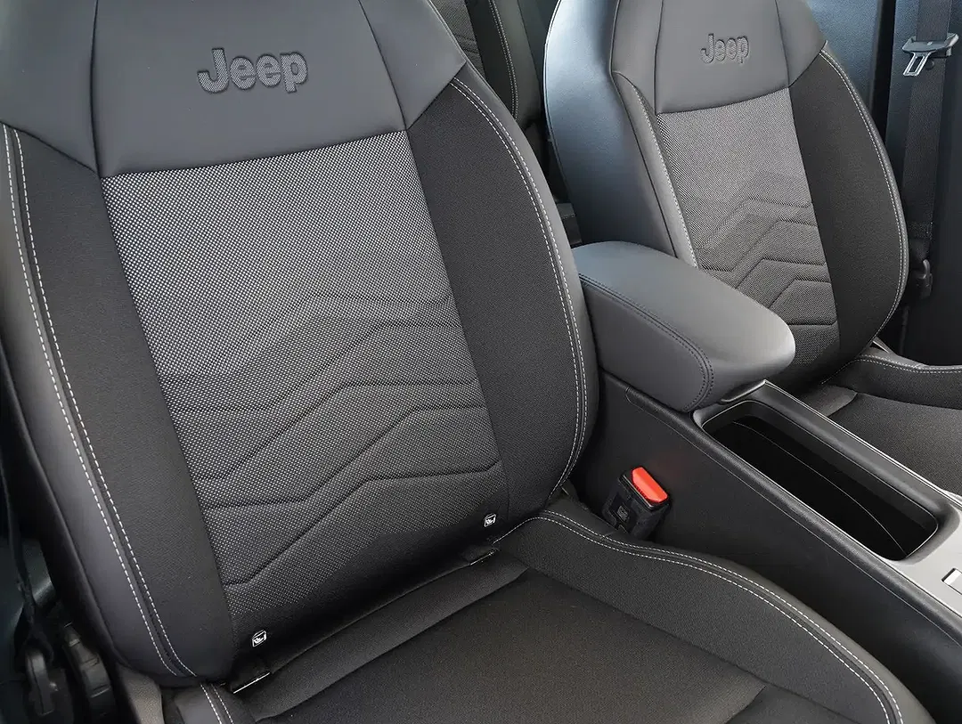 Jeep Avenger 1.2 T-GDI Altitude - Thumbnail 10