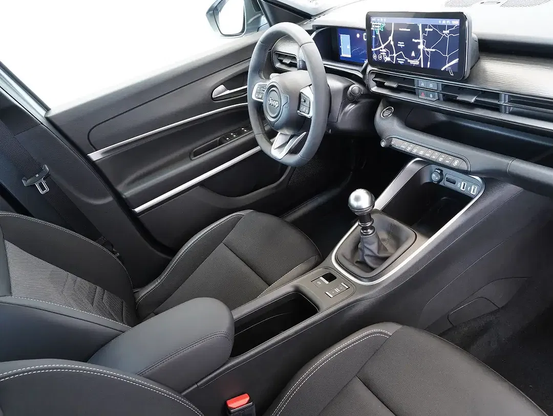 Jeep Avenger 1.2 T-GDI Altitude - Thumbnail 12