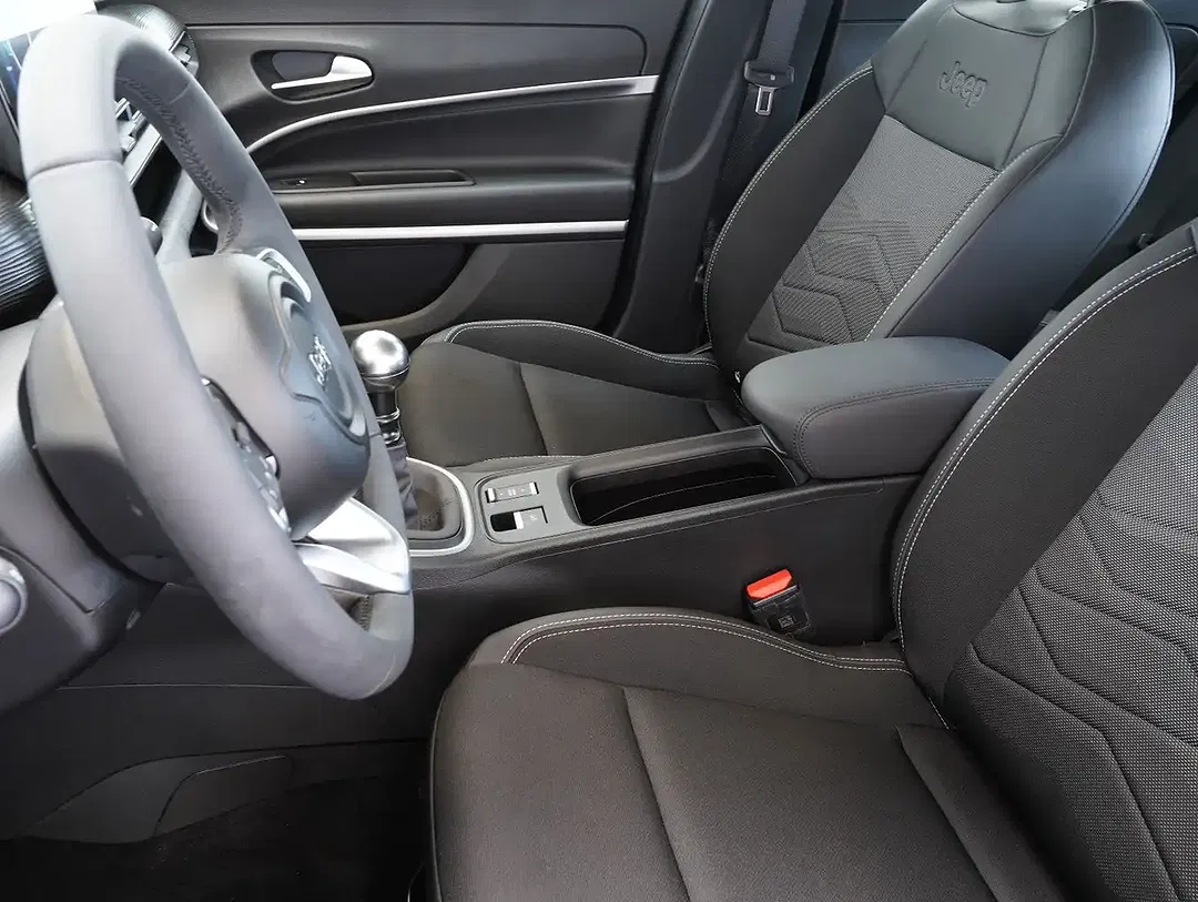 Jeep Avenger 1.2 T-GDI Altitude - Thumbnail 5