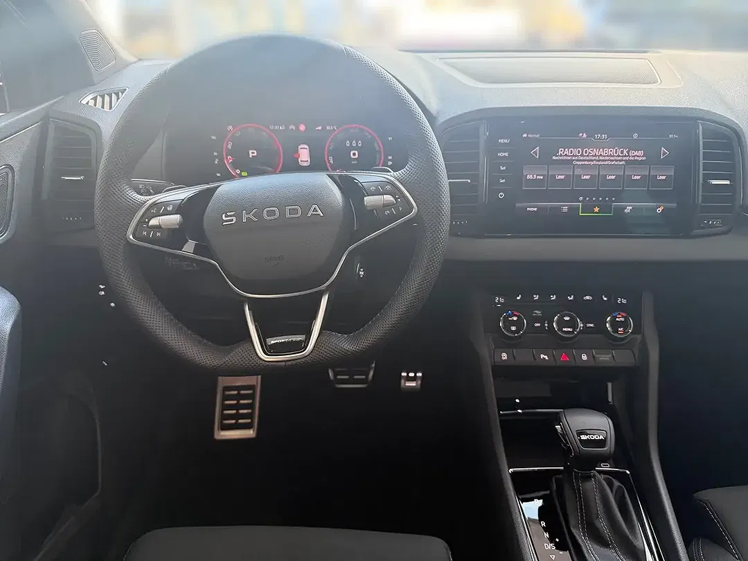 Skoda Karoq 2.0 TDI DSG Sportline - Thumbnail 9
