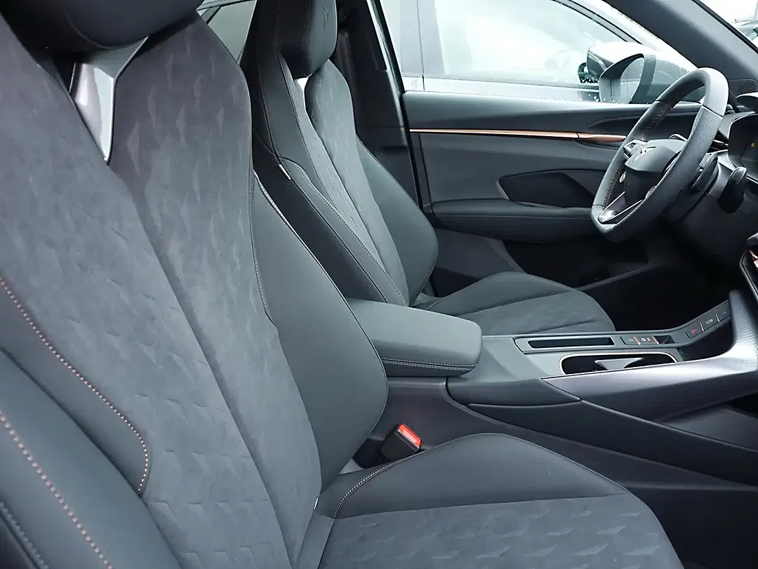 CUPRA Terramar 2.0 TSI DSG 4Drive VZ Matrix LED - Thumbnail 7