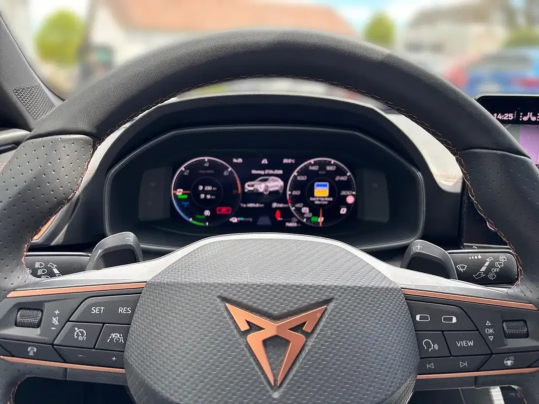 CUPRA Formentor TSI PHEV VZ1 - Thumbnail 9