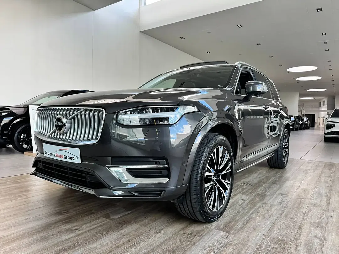 Volvo XC90 T8 AWD Plus - foto 1