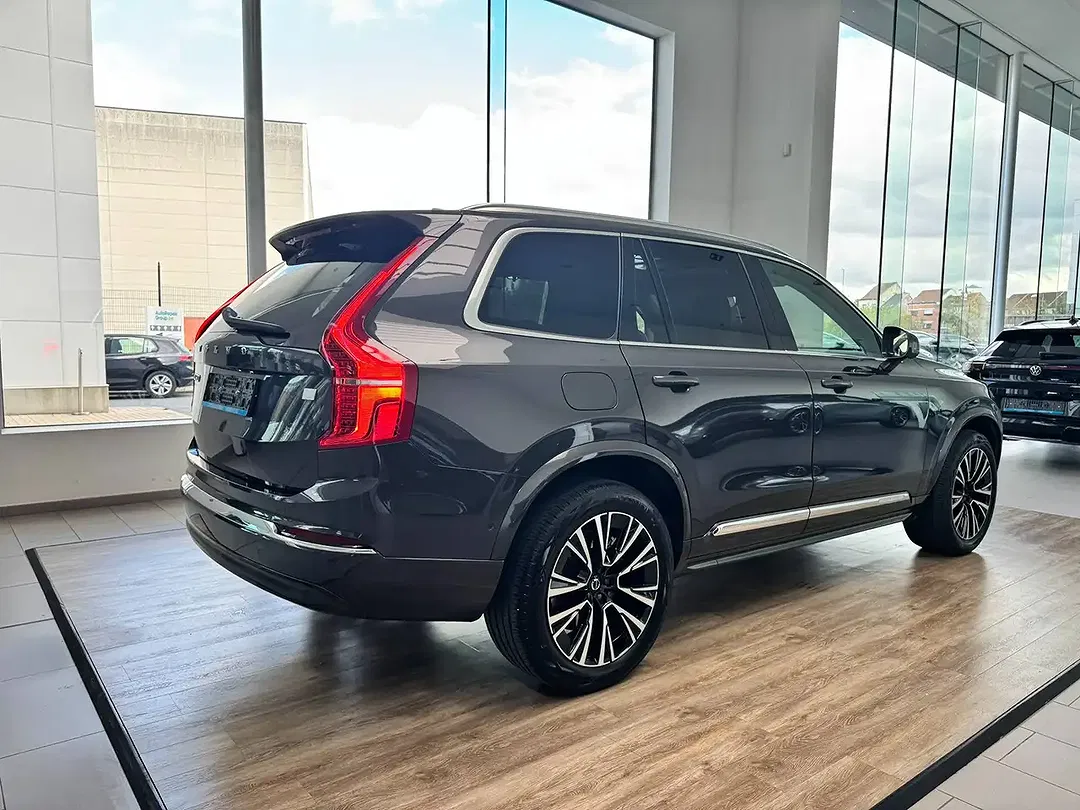 Volvo XC90 T8 AWD Plus - Thumbnail 11