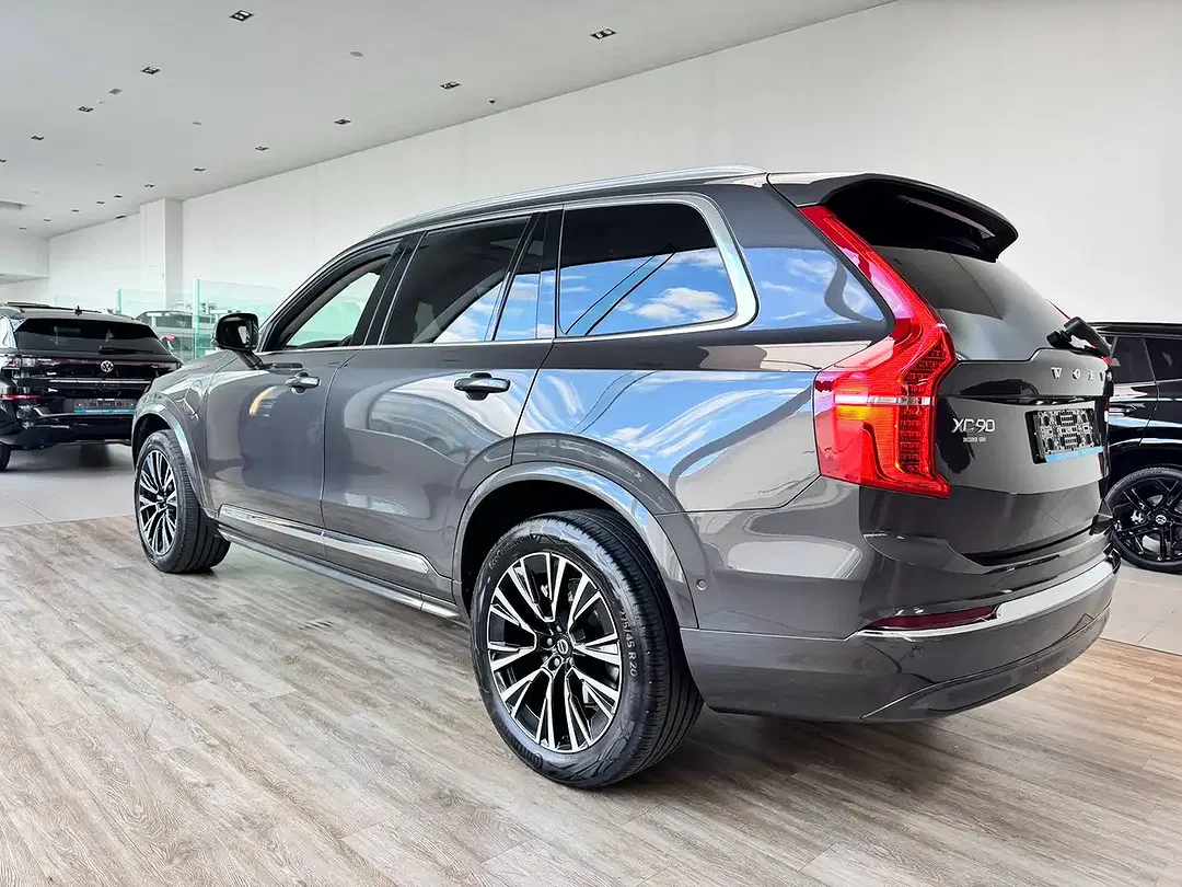 Volvo XC90 T8 AWD Plus - Thumbnail 9