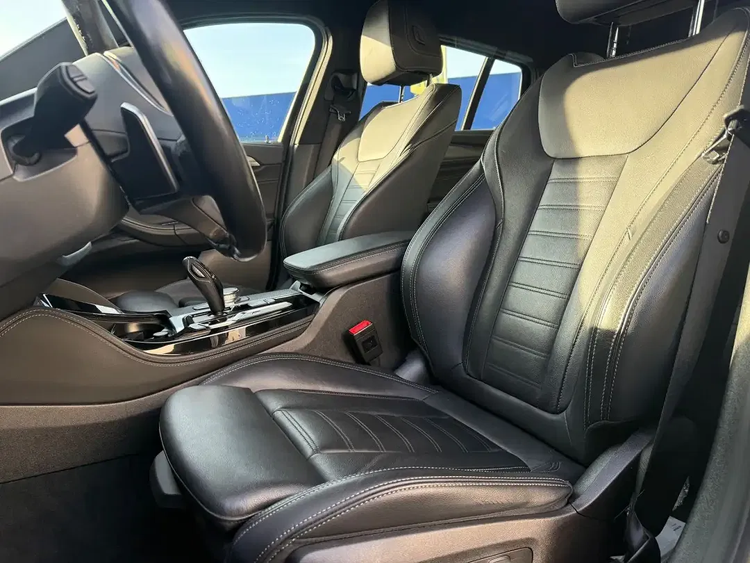 BMW X4 M - Thumbnail 7