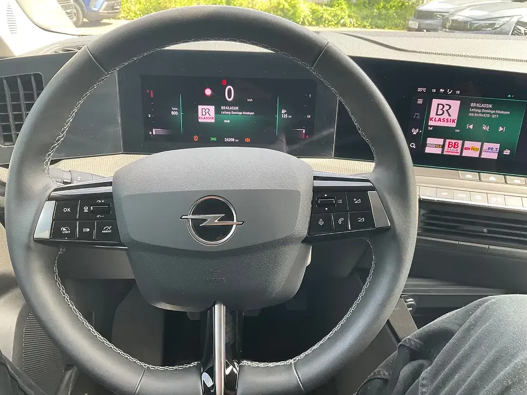 Opel Astra 1.2 Turbo Elegance - Thumbnail 12