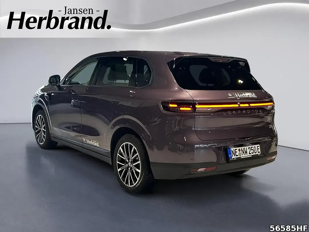 Leapmotor B10 - Thumbnail 4