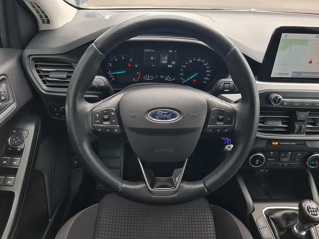 Ford Focus Cool & Connect - Thumbnail 12