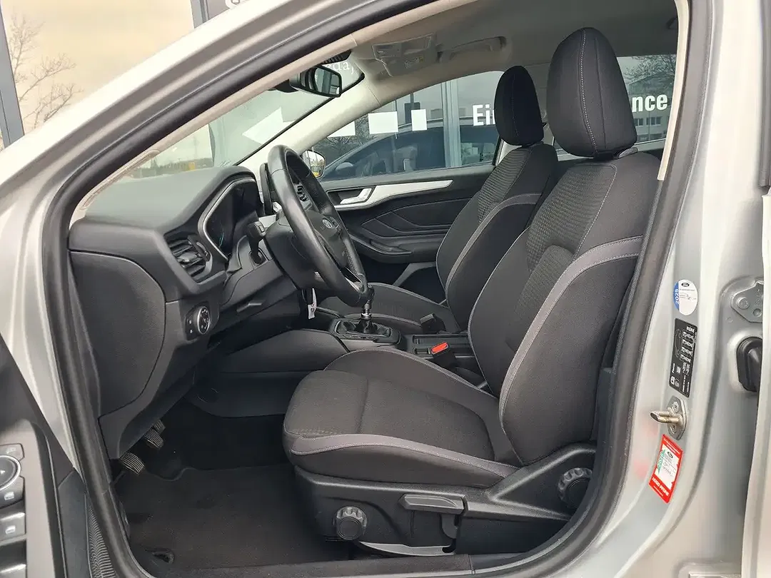 Ford Focus Cool & Connect - Thumbnail 13