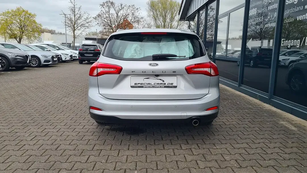 Ford Focus Cool & Connect - Thumbnail 6