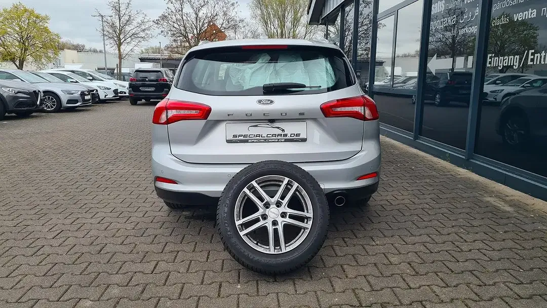 Ford Focus Cool & Connect - Thumbnail 7