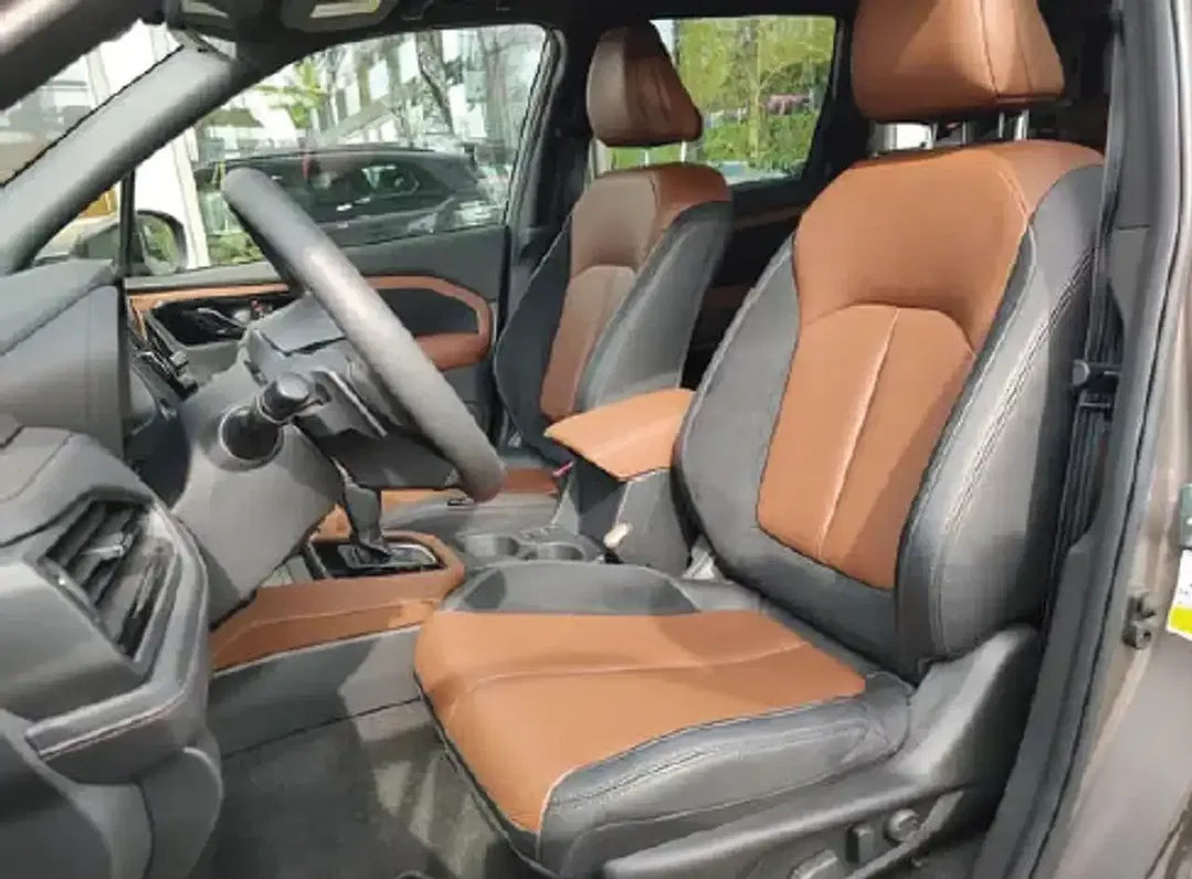Subaru Forester Platinum - Thumbnail 12