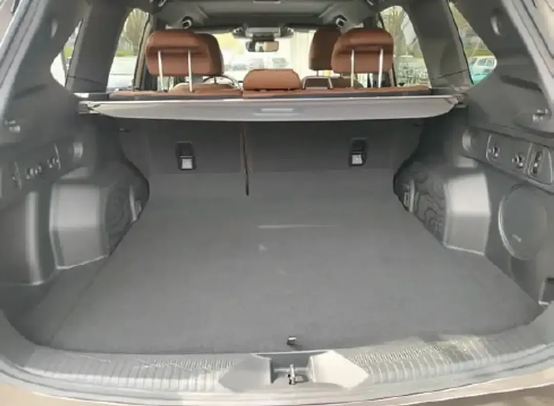 Subaru Forester Platinum - Thumbnail 13