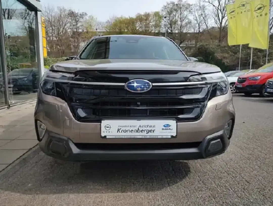 Subaru Forester Platinum - Thumbnail 3