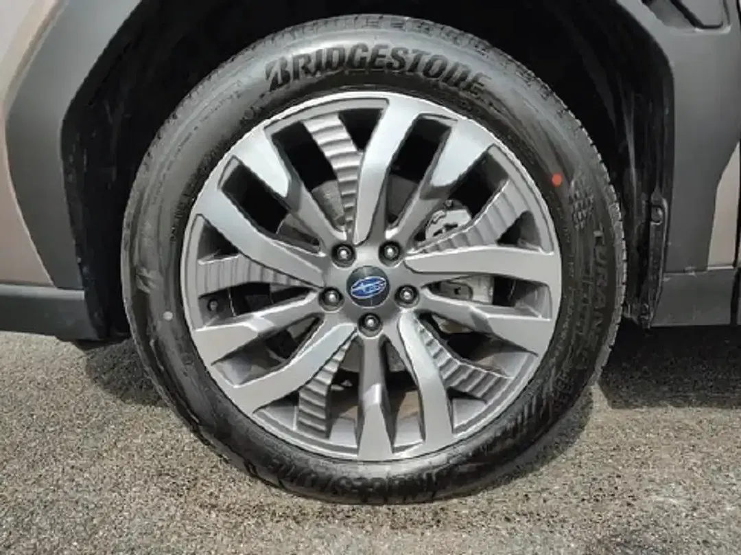 Subaru Forester Platinum - Thumbnail 8