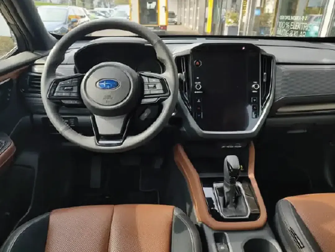 Subaru Forester Platinum - Thumbnail 9