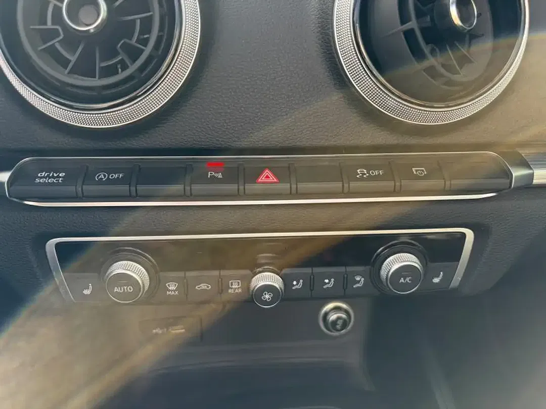 Audi A3 S line Cabriolet - Thumbnail 22