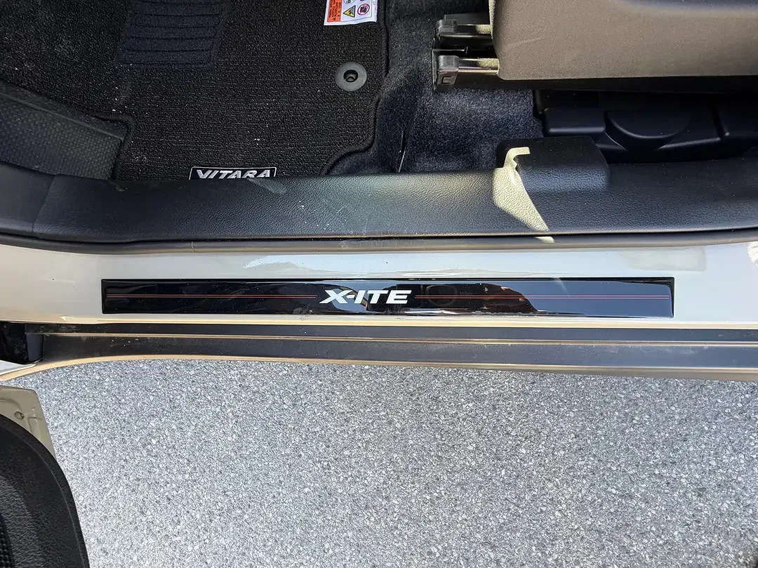 Suzuki Vitara Hybrid 1.4 BOOSTERJET AllGrip Comfort+ - Thumbnail 11