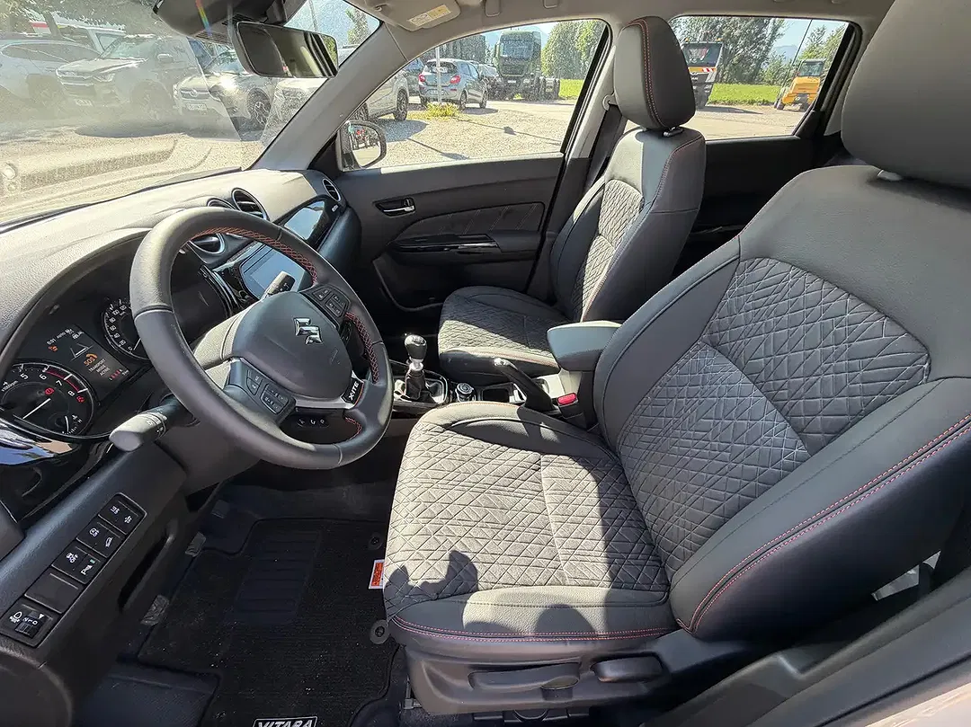 Suzuki Vitara Hybrid 1.4 BOOSTERJET AllGrip Comfort+ - Thumbnail 12