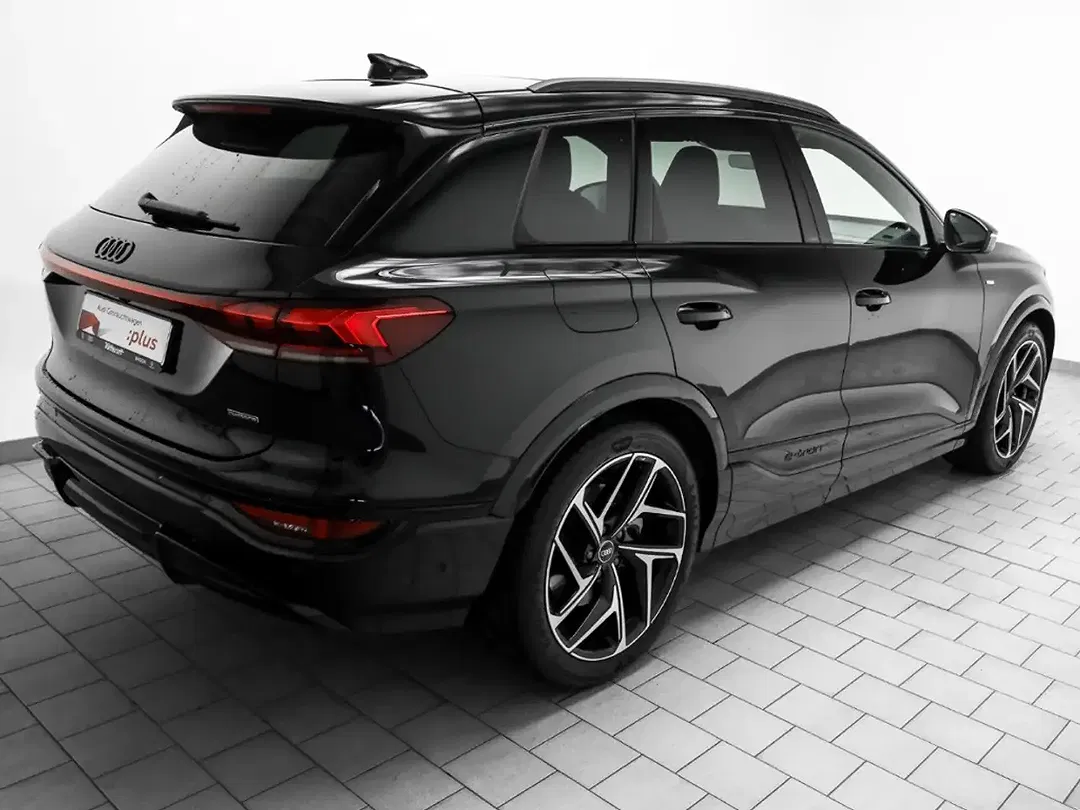 Audi Q6 e-tron quattro Matrix LED S line - Thumbnail 5