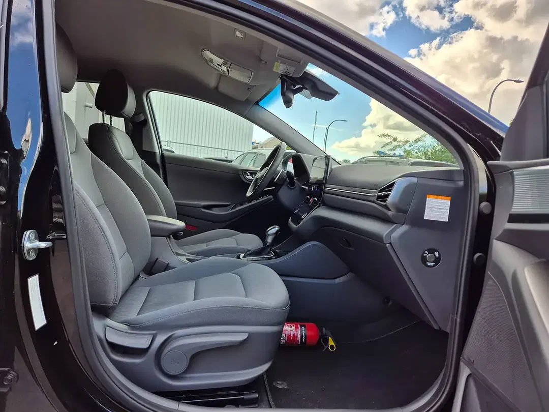 Hyundai IONIQ 1.6 GDI Hybrid - Thumbnail 13