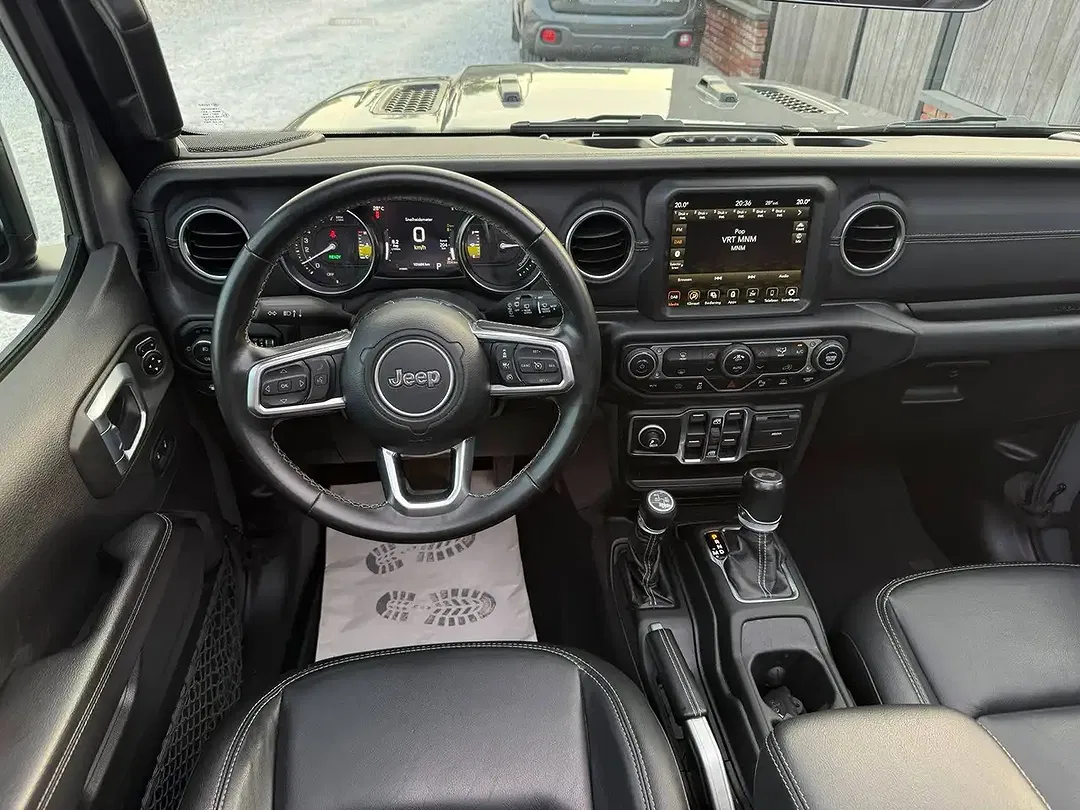Jeep Wrangler 4xe Unlimited Sahara - Thumbnail 16