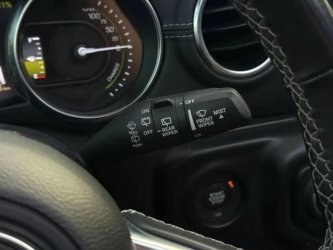Jeep Wrangler 4xe Unlimited Sahara - Thumbnail 24