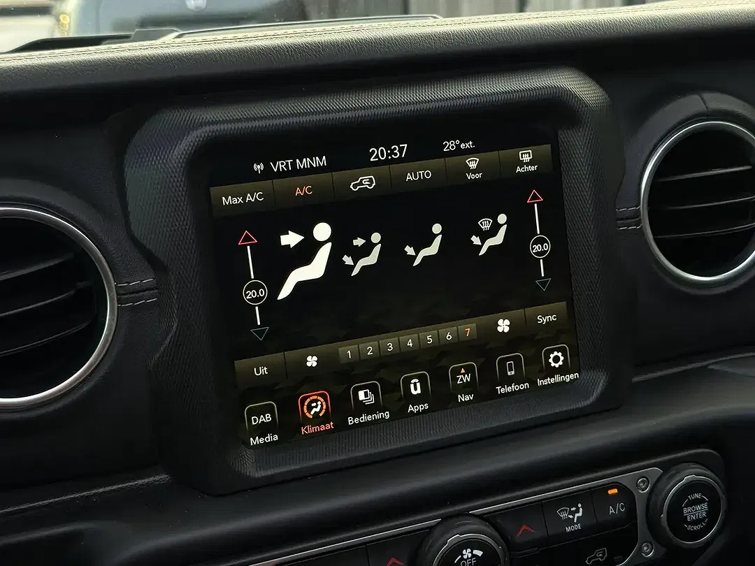 Jeep Wrangler 4xe Unlimited Sahara - Thumbnail 29