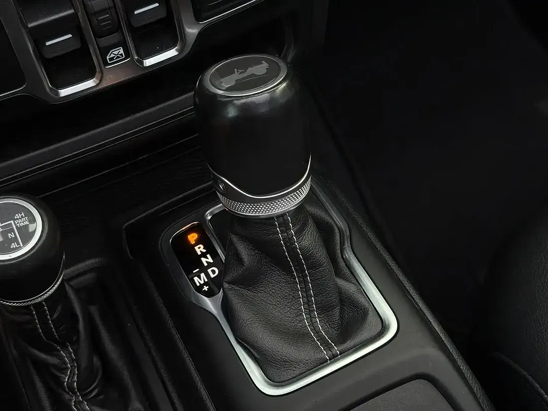 Jeep Wrangler 4xe Unlimited Sahara - Thumbnail 35