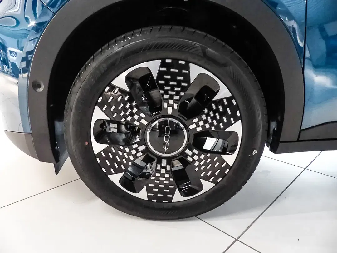 Fiat 600 Hybrid DCT La Prima - Thumbnail 3