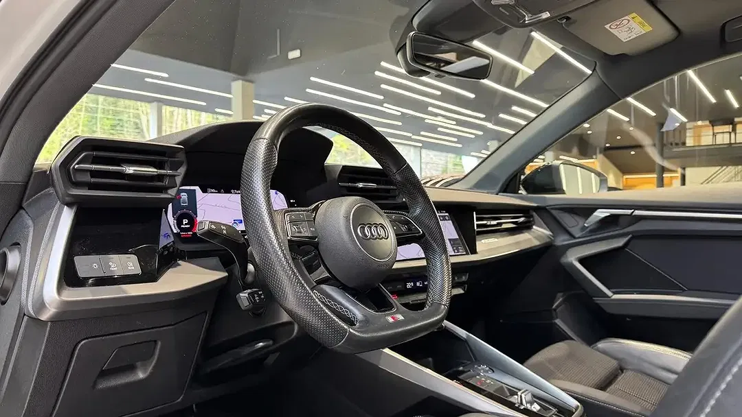 Audi S3 2.0 TFSI S tronic quattro - Thumbnail 13