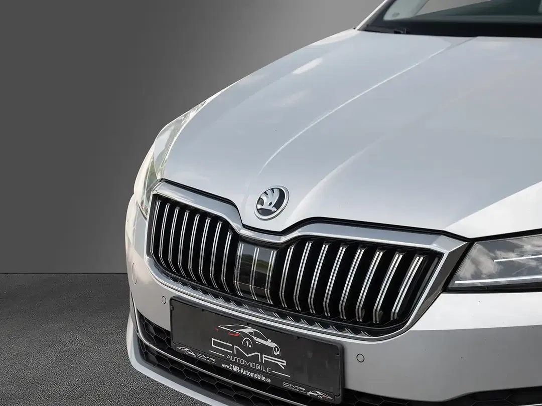 Skoda Superb Style - Thumbnail 11