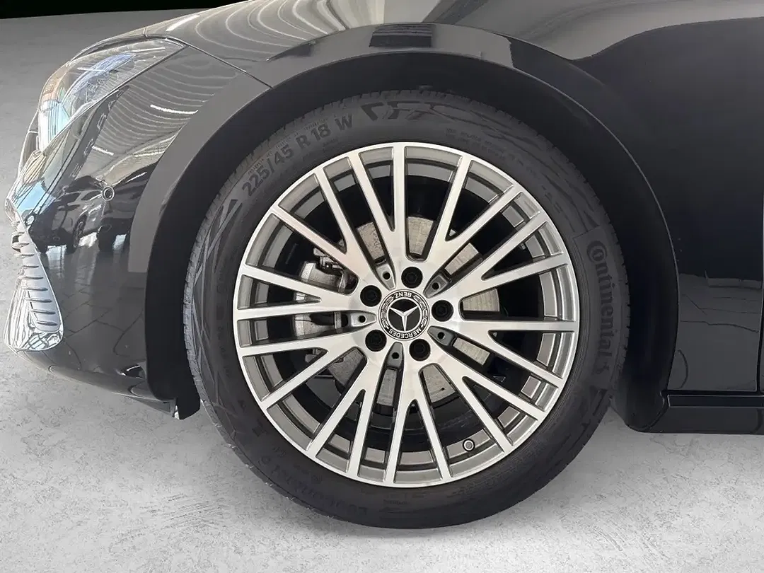 Mercedes-Benz CLA 180 Progressive Plus - Thumbnail 3
