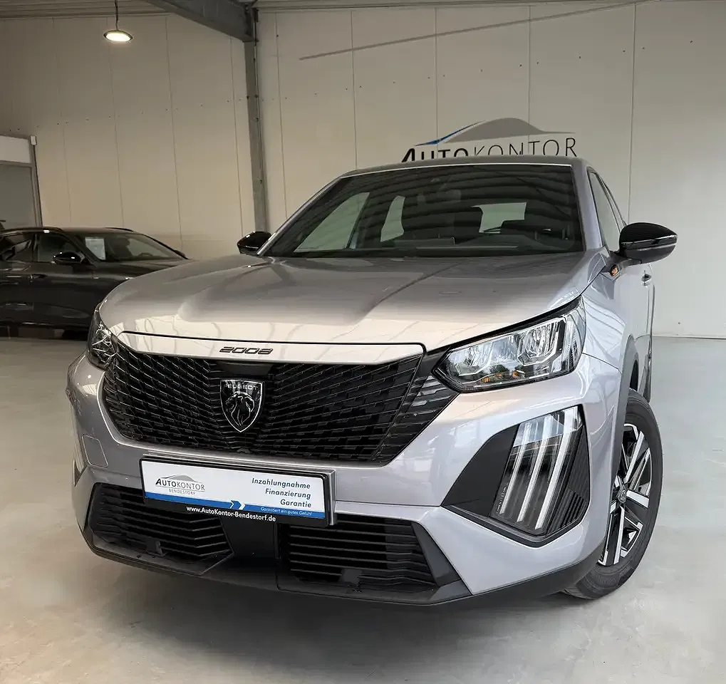 Peugeot 2008 Style - Thumbnail 2
