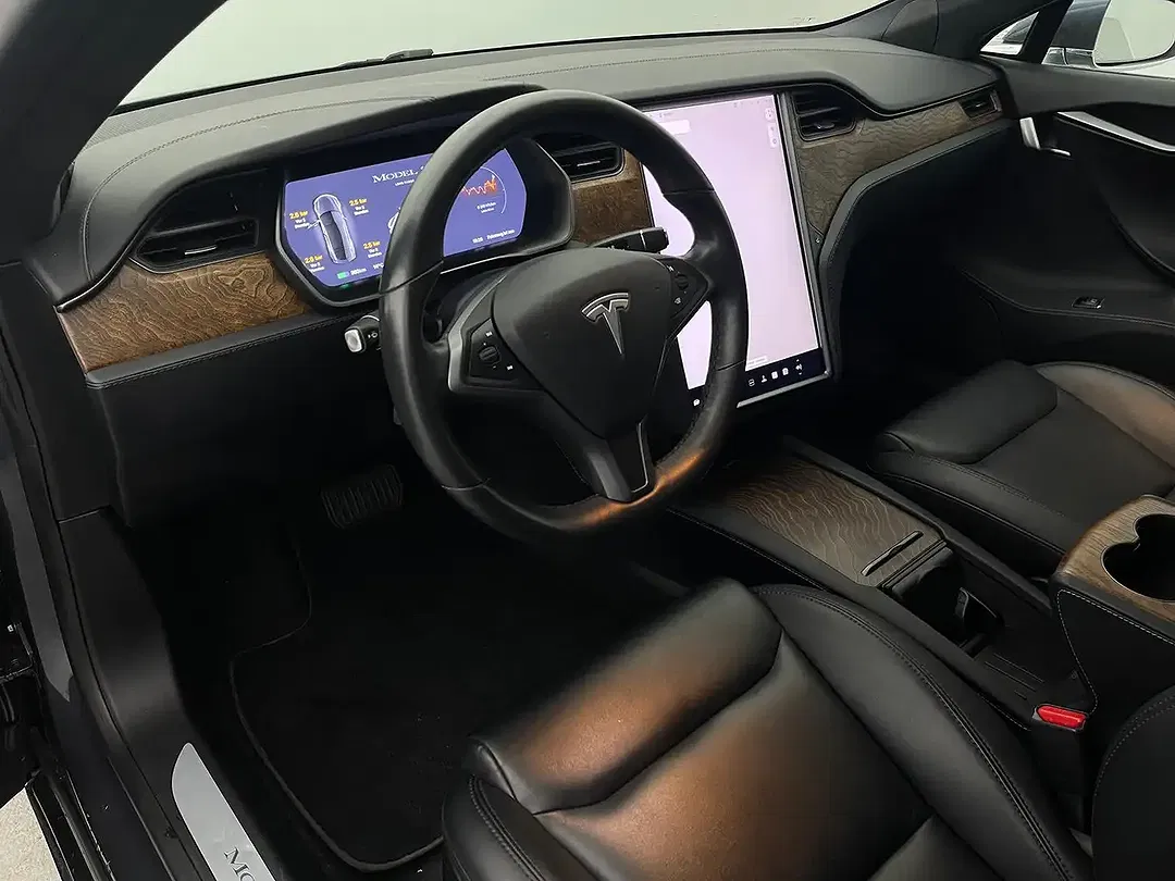 Tesla Model S Long Range - Thumbnail 12