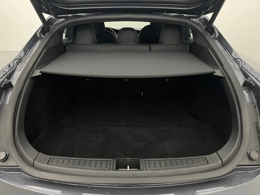 Tesla Model S Long Range - Thumbnail 9