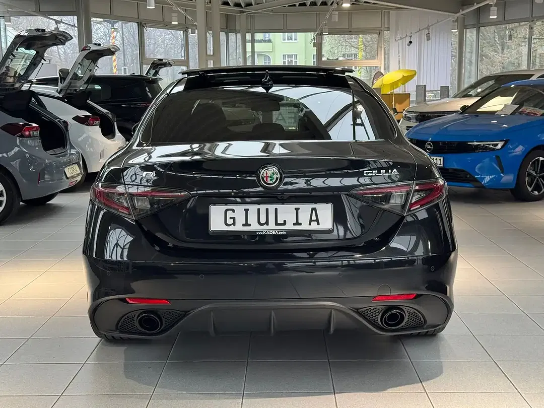 Alfa Romeo Giulia 2.0 Turbo Q4 - Thumbnail 7