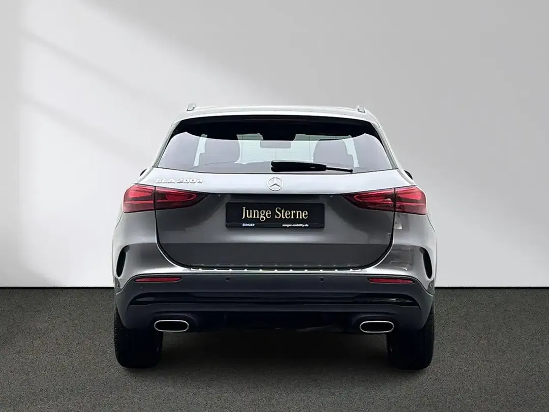 Mercedes-Benz GLA 200 AMG Night - Thumbnail 5